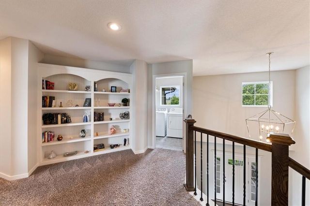 390 N Cedar Hills Street, Olathe, KS 66061