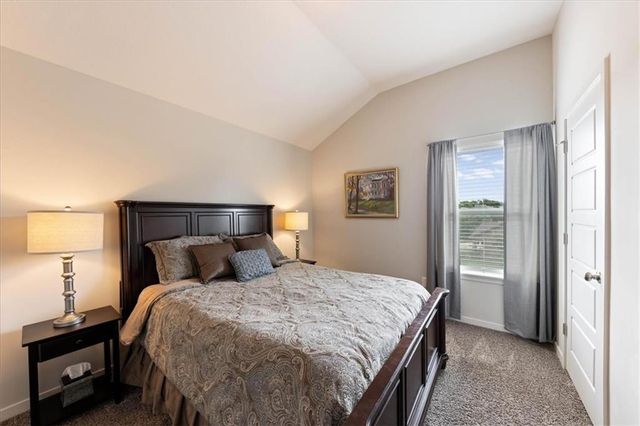 390 N Cedar Hills Street, Olathe, KS 66061