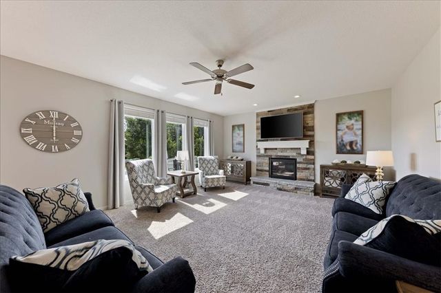 390 N Cedar Hills Street, Olathe, KS 66061