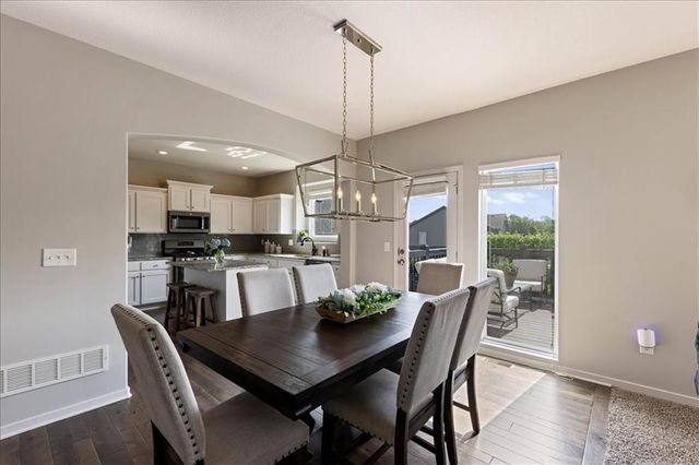 390 N Cedar Hills Street, Olathe, KS 66061