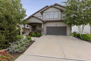 390 N Cedar Hills Street, Olathe, KS 66061