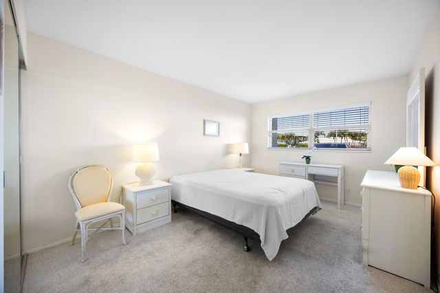 100 Shore Court 104, North Palm Beach, FL 33408