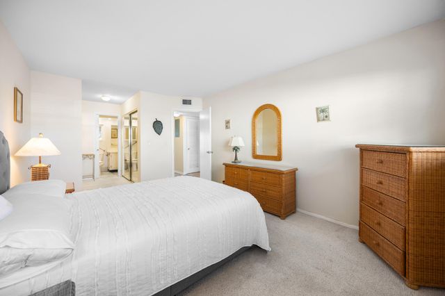 100 Shore Court 104, North Palm Beach, FL 33408