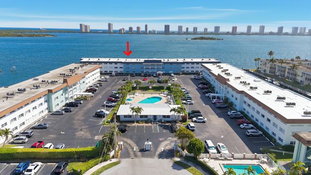 100 Shore Court 104, North Palm Beach, FL 33408