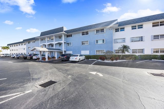 100 Shore Court 104, North Palm Beach, FL 33408