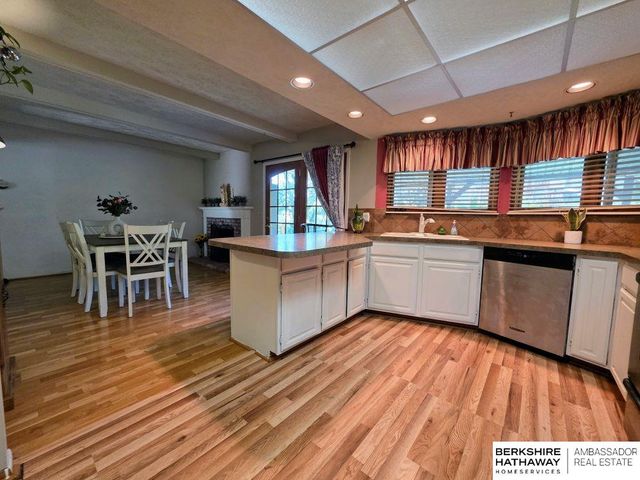 5629 S 140 Avenue, Omaha, NE 68137