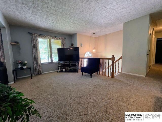5629 S 140 Avenue, Omaha, NE 68137