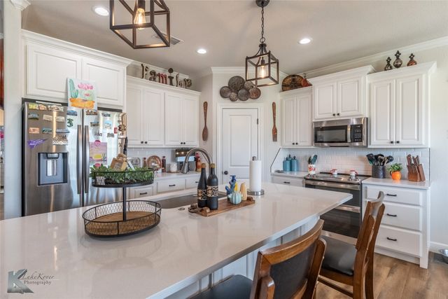 240 Newhouse Dr, Abilene, TX 79606