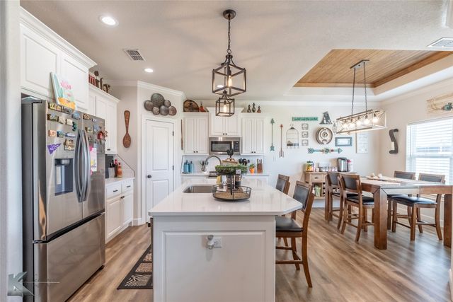 240 Newhouse Dr, Abilene, TX 79606