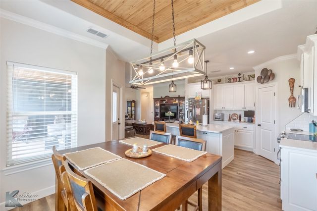 240 Newhouse Dr, Abilene, TX 79606