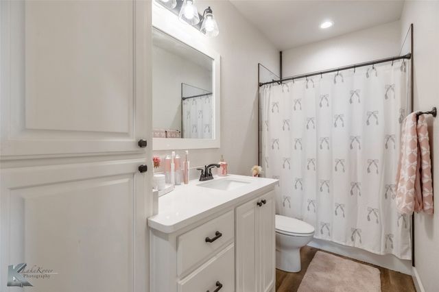 240 Newhouse Dr, Abilene, TX 79606