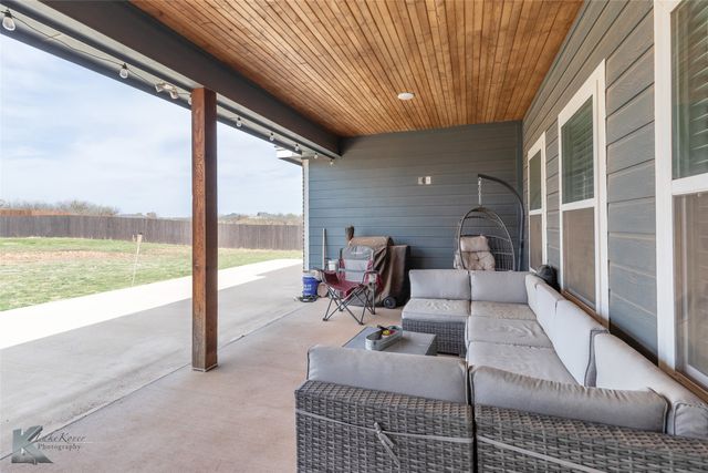 240 Newhouse Dr, Abilene, TX 79606