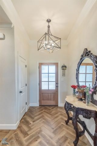 240 Newhouse Dr, Abilene, TX 79606