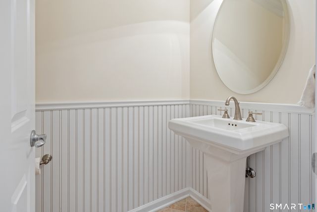 9 Lakeview Rise 9, Beacon Falls, CT 06403