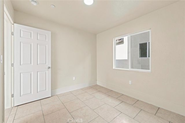2019 105th Street, Los Angeles, CA 90002