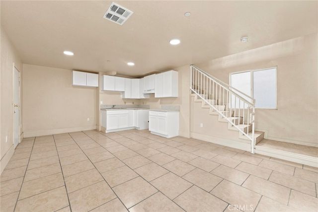 2019 105th Street, Los Angeles, CA 90002