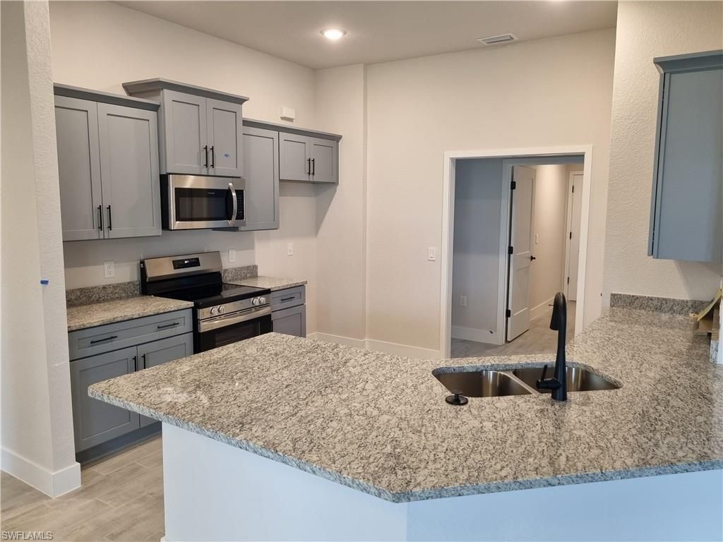 2814 NW 7th TER, CAPE CORAL, FL 33993 — photo 3