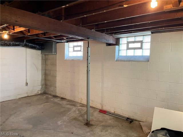 4890 Brainard Road, Orange Village, OH 44022