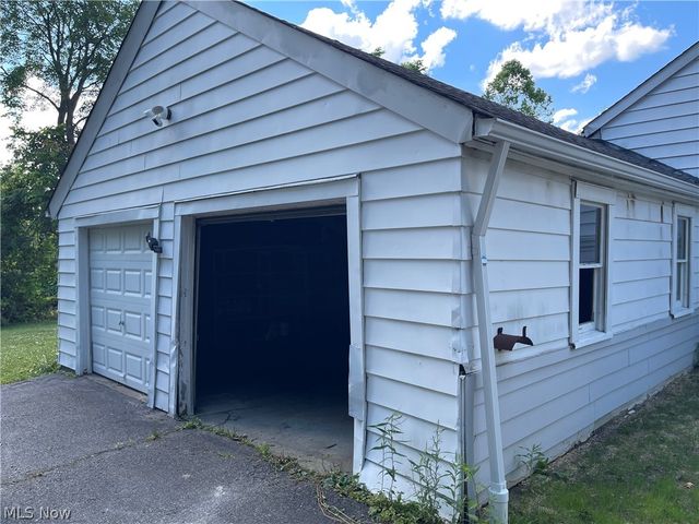 4890 Brainard Road, Orange Village, OH 44022