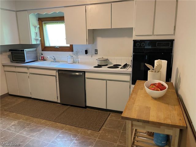 4890 Brainard Road, Orange Village, OH 44022