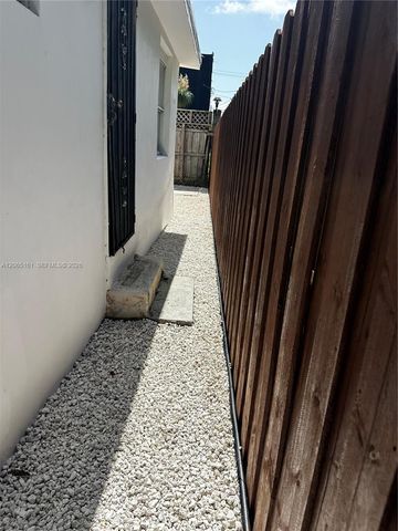 228 NW 39th St 0, Miami, FL 33127