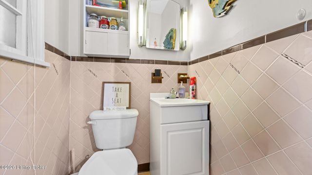 4912 Cedar Brook Ct, Louisville, KY 40219