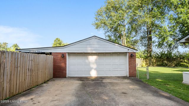 4912 Cedar Brook Ct, Louisville, KY 40219