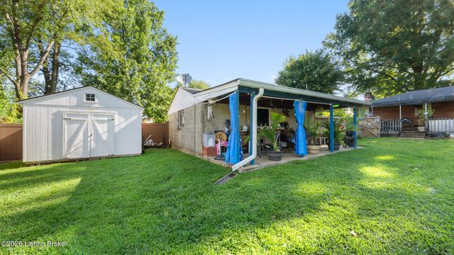 4912 Cedar Brook Ct, Louisville, KY 40219