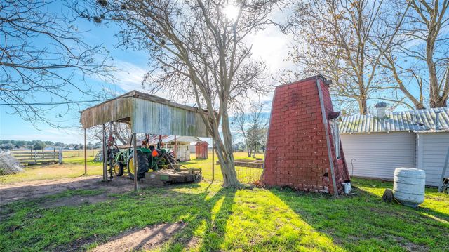 10152 Fm 949, Cat Spring, TX 78933
