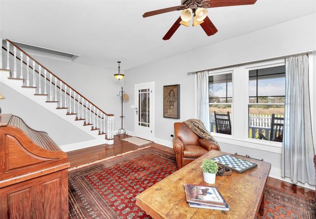 10152 Fm 949, Cat Spring, TX 78933