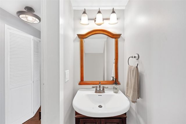 10152 Fm 949, Cat Spring, TX 78933