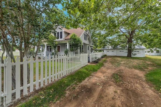 10152 Fm 949, Cat Spring, TX 78933