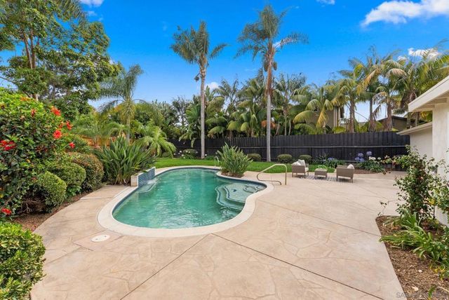 2665 Luna, San Diego, CA 92117