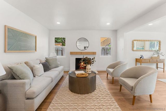 2665 Luna, San Diego, CA 92117