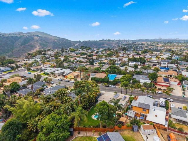 2665 Luna, San Diego, CA 92117