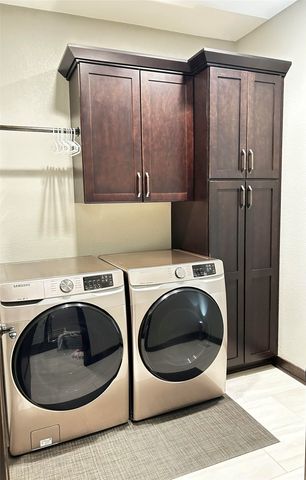 909 W Trace Drive, Polk City, IA 50226