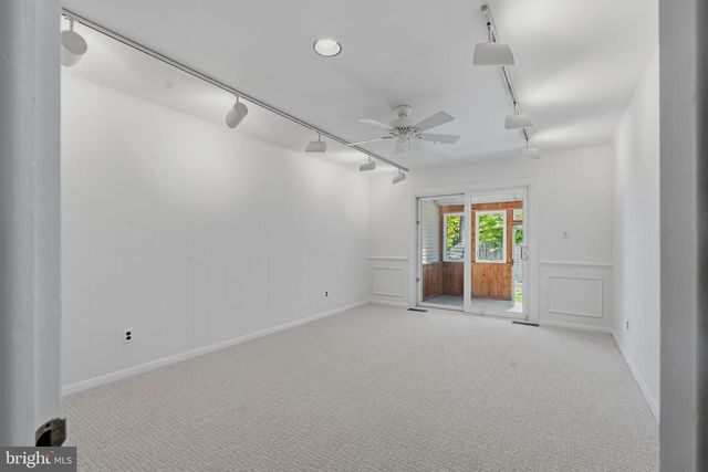 417 MONMOUTH DR, Cherry Hill, NJ 08002