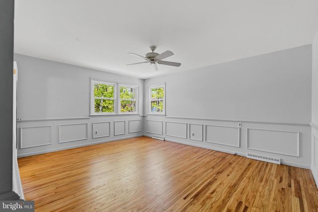 417 MONMOUTH DR, Cherry Hill, NJ 08002