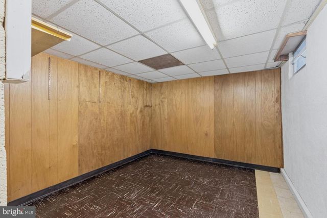 417 MONMOUTH DR, Cherry Hill, NJ 08002
