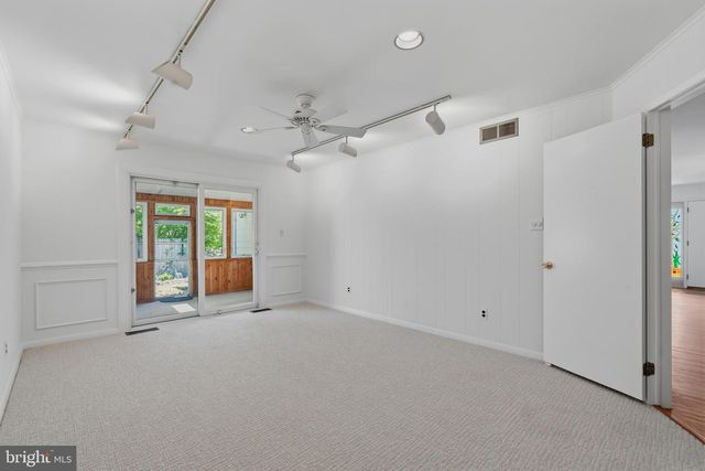417 MONMOUTH DR, Cherry Hill, NJ 08002