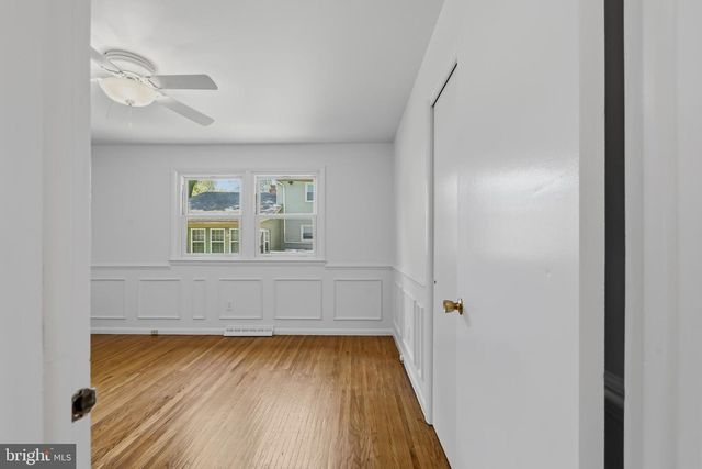 417 MONMOUTH DR, Cherry Hill, NJ 08002