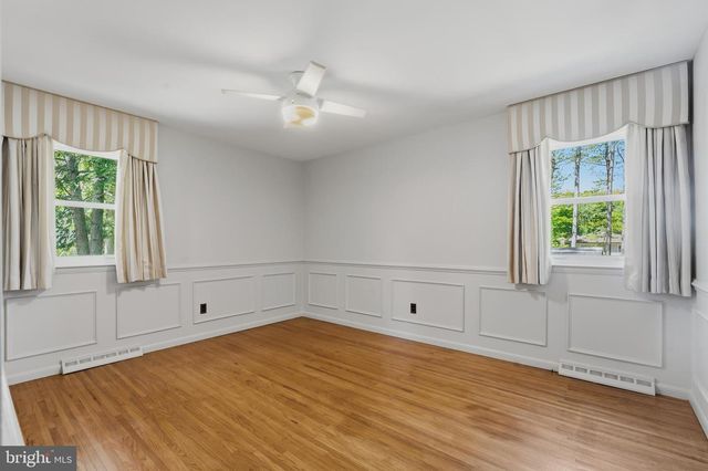417 MONMOUTH DR, Cherry Hill, NJ 08002