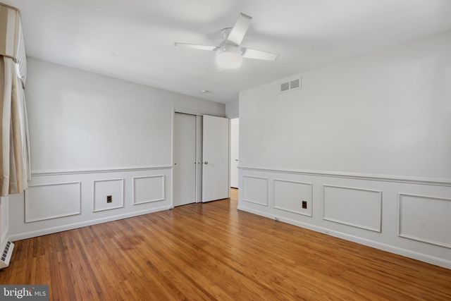 417 MONMOUTH DR, Cherry Hill, NJ 08002