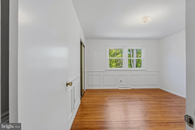 417 MONMOUTH DR, Cherry Hill, NJ 08002
