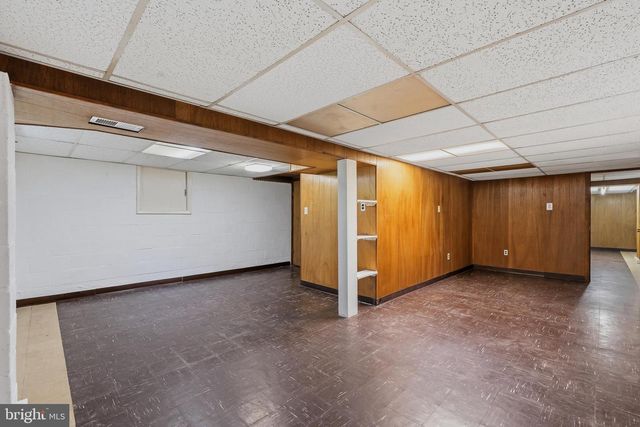 417 MONMOUTH DR, Cherry Hill, NJ 08002