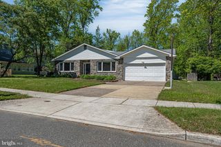 417 MONMOUTH DR, Cherry Hill, NJ 08002