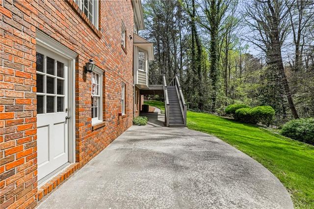 3888 Northlake Creek Drive, Tucker, GA 30084