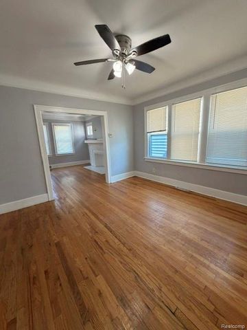 15860 Normandy Street, Detroit, MI 48238