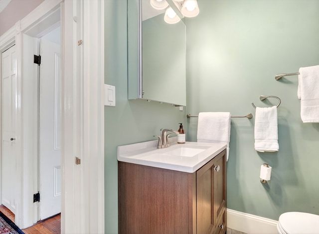 79 Baxter St, Melrose, MA 02176