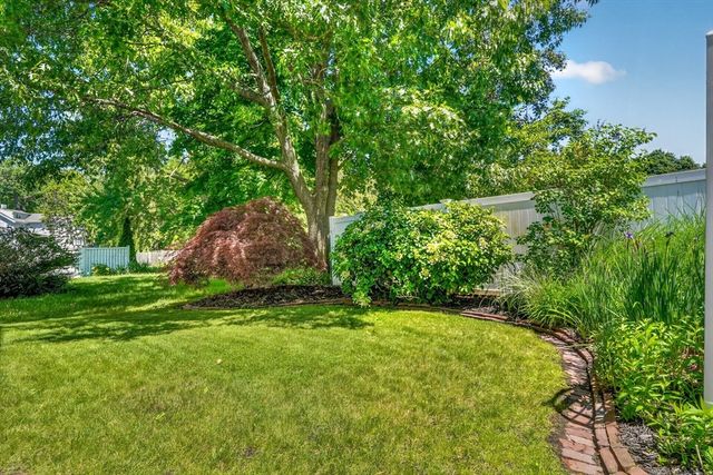 79 Baxter St, Melrose, MA 02176